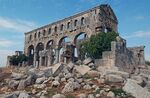 Kharab Shams Basilica, Dead Cities region, NW Syria.jpg