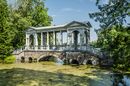 Marble bridge in Tsarskoe Selo 02.jpg