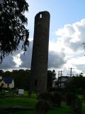 Clones Round Tower - geograph.org.uk - 289630.jpg