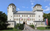 Asparn - Schloss (3).JPG