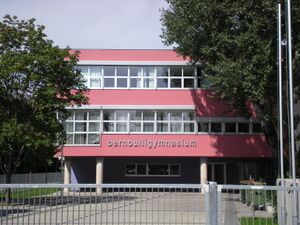 Bernoulligymnasium.JPG