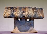 Kernos Melos Sevres 3552.jpg