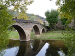 Vieux Pont Belcastel 01.JPG