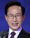 Lee Myung-bak 2013-01-29.jpg