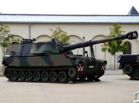 M109 howitzer Dresden.JPG