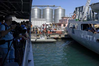 170712-N-AX546-074 (35055152964).jpg