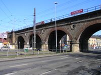 Wiadukt Kolejowy w Grzegórzkach.jpg