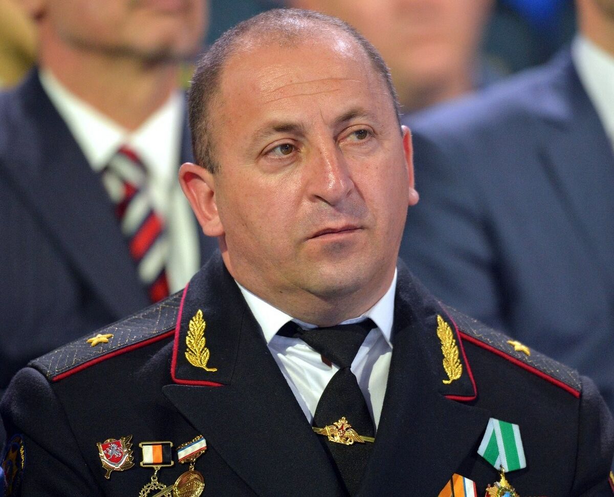 Мартоян Армен Гамлетович, биография государственного деятеля — РУВИКИ