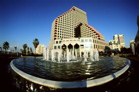 Opera Tower - Tel Aviv - panoramio (3).jpg