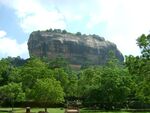 Sigiriya rock 2010-01.JPG