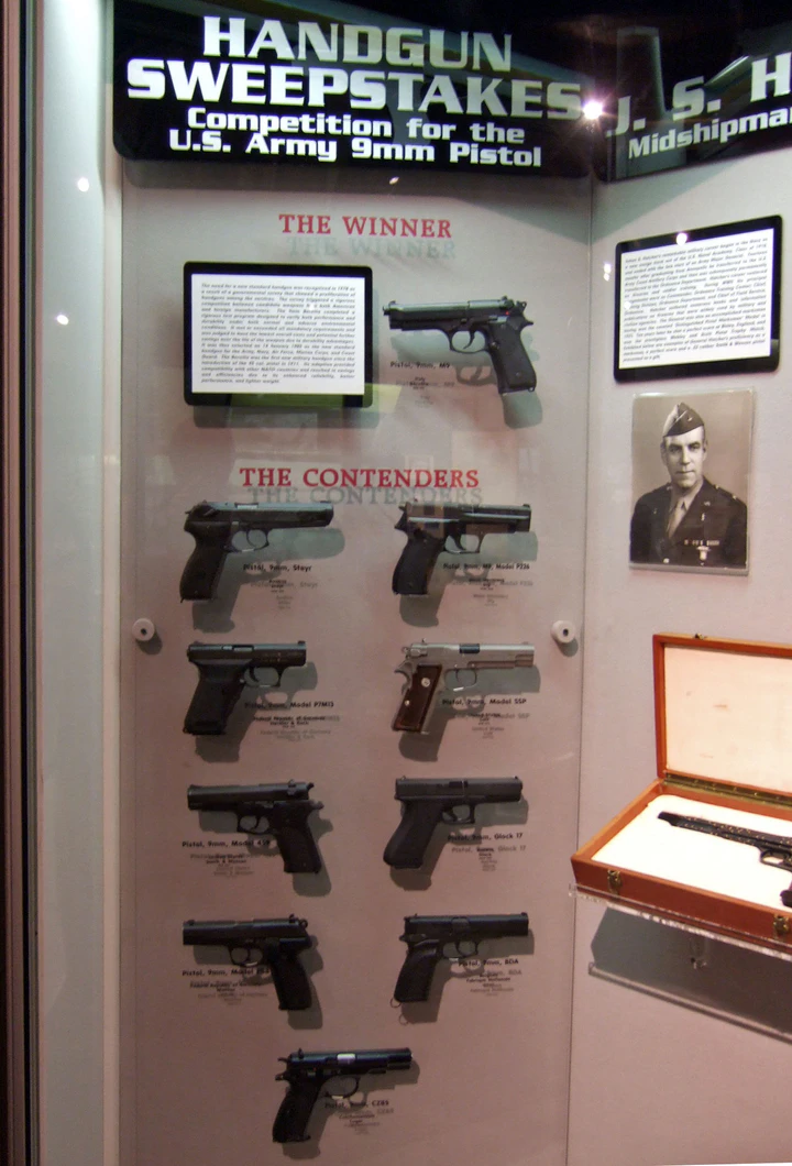 US Army's 9mm service pistol.jpg