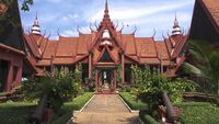 National Museum of Cambodia (12105397755).jpg