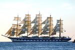 Royal Clipper vor Rovinj 02.jpg