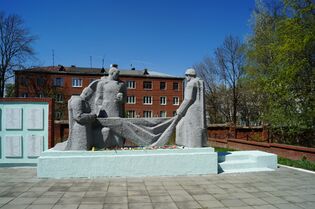 Vsehsvyatskoe Cemetery Monument 8.JPG