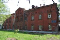Корпус келий и мастерских в бывшем Скорбященском монастыре.jpg