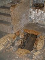 Entrance to Lazarus' burial chamber.jpg