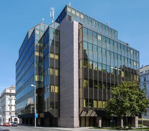 Rechenzentrum Harry Glück.jpg