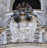 Dresden Hofkirche 2012 Wappen.jpg