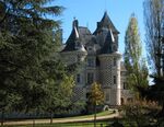 Les Réaux Castle.jpg