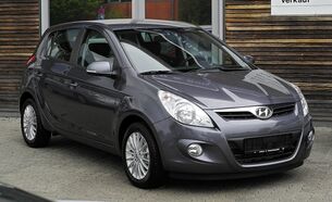 Hyundai i20 1.2 Edition20 – Frontansicht, 4. September 2011, Heiligenhaus.jpg
