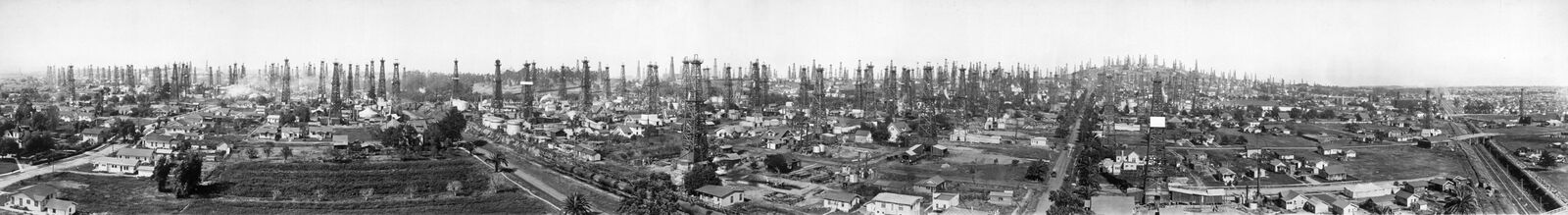 Signal Hill California 1923.jpg