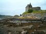 DuntruneCastle(PatrickMackie)Jun2006.jpg