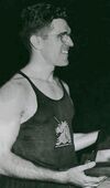 Gil Dodds 1944.jpg