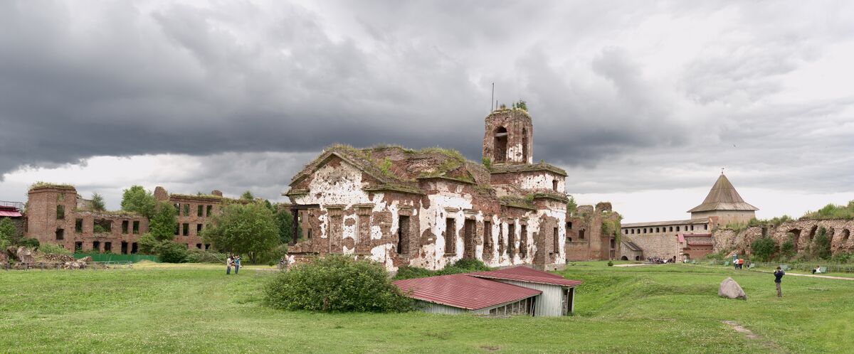 Руины собора