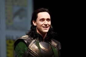 Tom Hiddleston, Loki (1).jpg