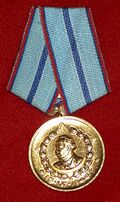 Медал 20г. отлична служба КДС аверс.JPG