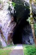 Cueva de Cullalvera.jpg