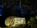 Eingangsstein Everglades Nationalpark, Florida.JPG