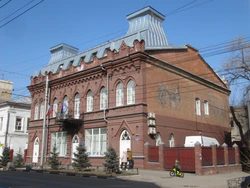 Дом Эрта торговый Саратов.jpg