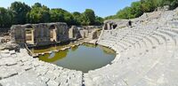 Butrint - Ancient amphitheatre (by Pudelek).JPG