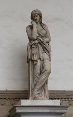 Frauenstatue, Loggia dei Lanzi Florenz-02.jpg