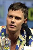 Bill Skarsgard by Gage Skidmore 2.jpg