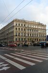 SPB Newski house 11.jpg