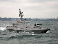 Новозбудовані для українських ВМС малі броньовані артилерійські катери в ході випробувань здійснили спільне плавання (27397137456).jpg