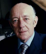 Sir Alec Guinness Allan Warren (2).jpg