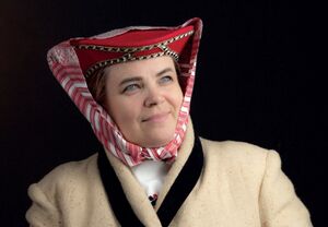 Людмила Войлокова в кокошнике Проект Баба ЮР КПЭЦ.jpg