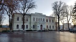 Дом гражданского губернатора (Чернигов).jpg
