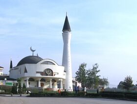 Mosque in Kakanj.JPG