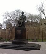 Памятник Мирза Алекпер Сабиру.jpg