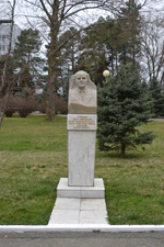 Бюст И. Т. Трубилина на аллее Славы КубГАУ.jpg