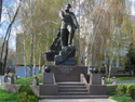 Памятник Осипу Гладкому в Запорожье.jpg