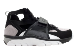 Nike Air Trainer Huarache 1992.png