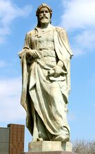 Nizami heykəli (2012).JPG