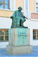 ВП памятник Айвазовскому.jpg
