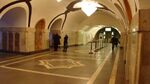 Elmlər Akademiyası metrostansiyasının daxili.jpg