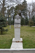 Бюст М. И. Клепикова на аллее Славы КубГАУ.jpg